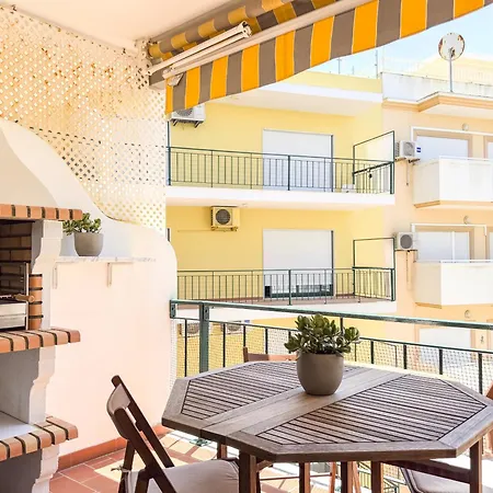 Daire #382 Modern With Private Balcony & Bbq *