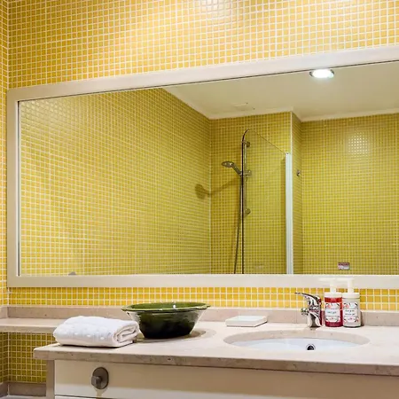 #382 Modern With Private Balcony & Bbq * Armação de Pêra